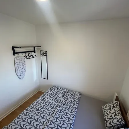 Delete 4 بلغراد